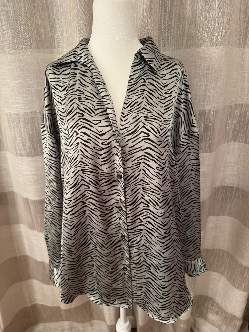 Zara Black and Cream Zebra-Stripe Button Front Top